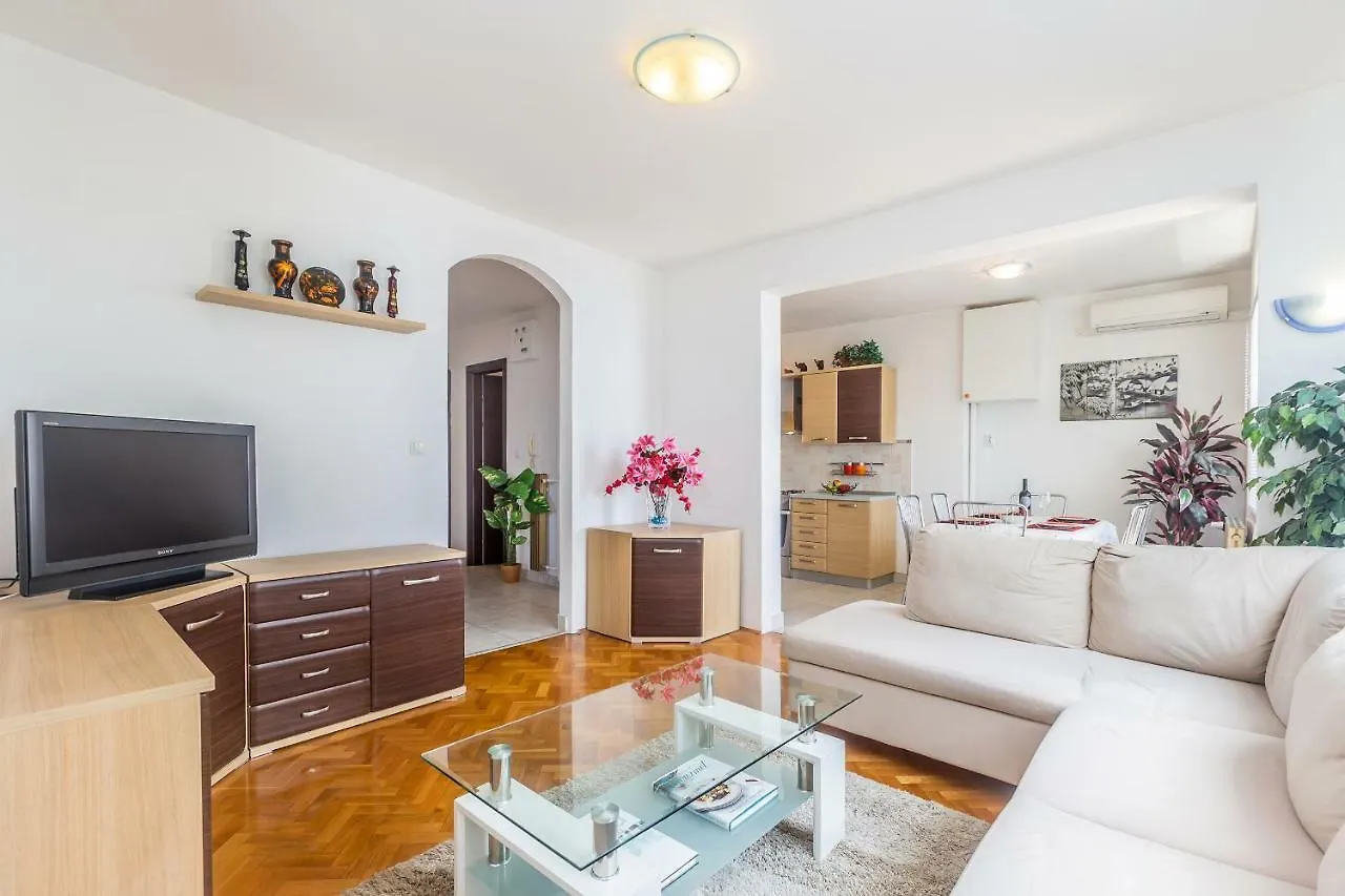 Apartment Lucky 1 Rijeka